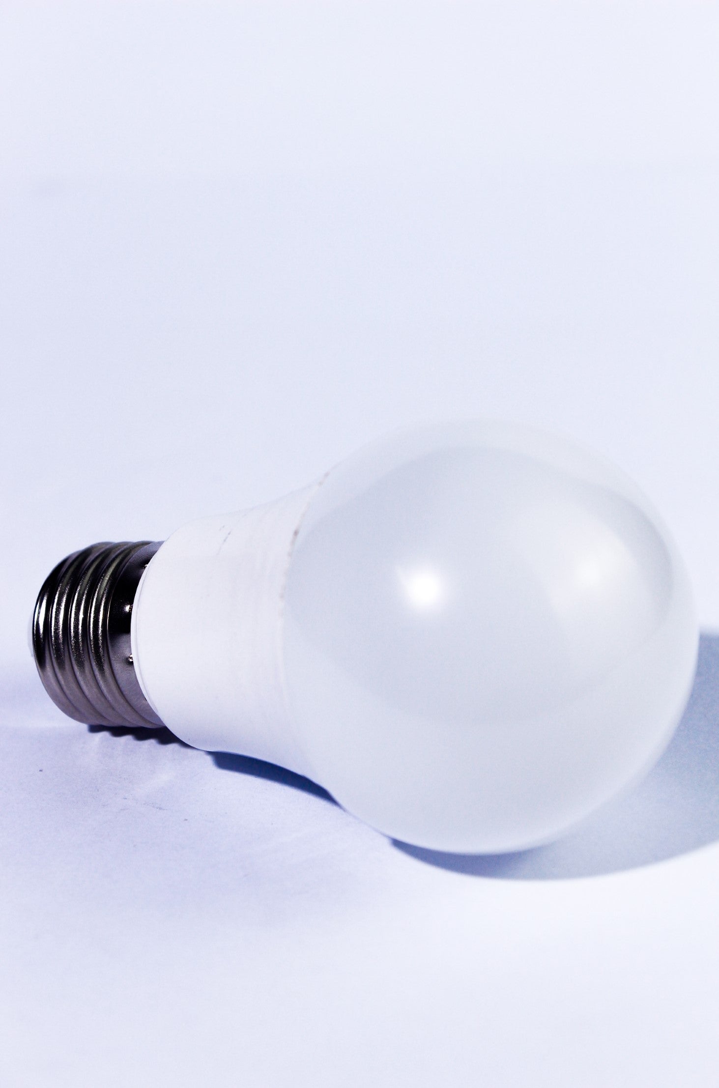 Light bulb hidden stash